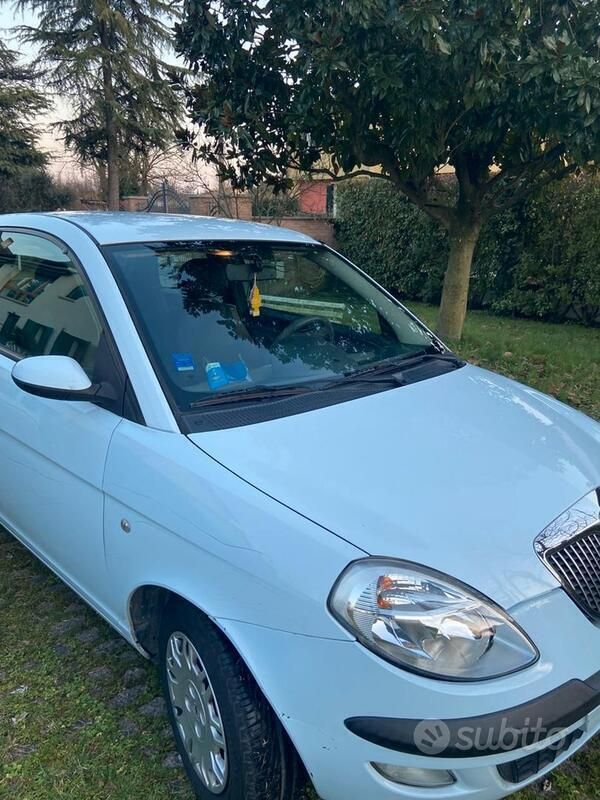 Usata Lancia Ypsilon 2005 Utilitaria