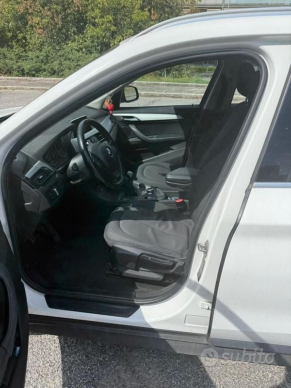 Usata BMW X1 Comfort Edition 116 CV (85 kW) 2018 Bianco SUV