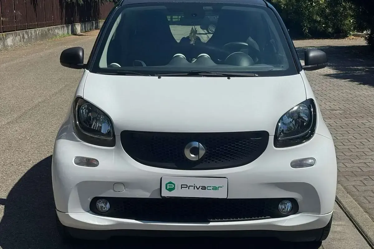 Usata Smart ForFour 71 CV (52 kW) 2016 Bianco Utilitaria