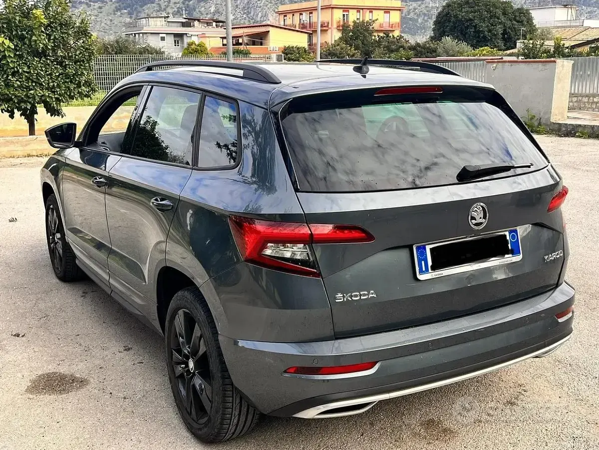 Usata Skoda Karoq SportLine 116 CV (85 kW) 2019 Grigio SUV