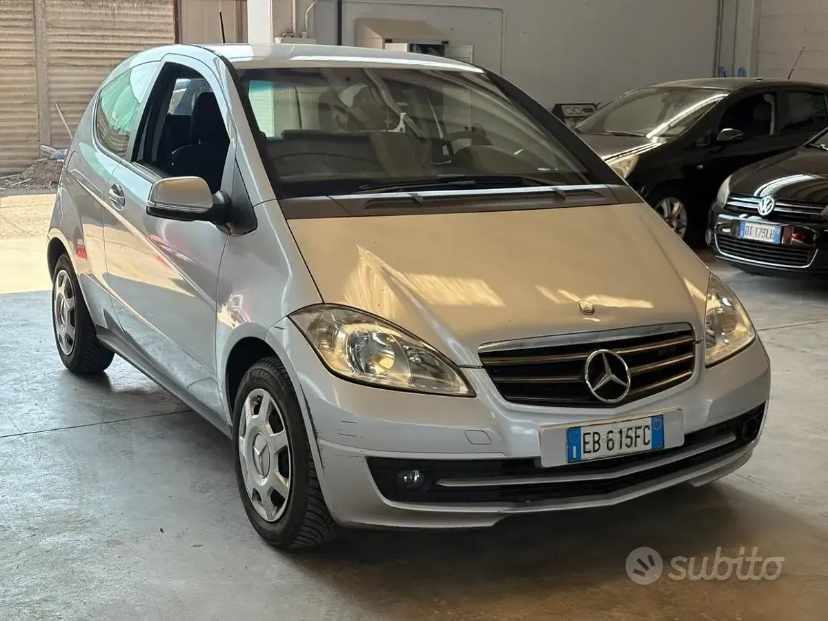 Usata Mercedes A150 Avantgarde 95 CV (69 kW) 2010 Grigio Coupé