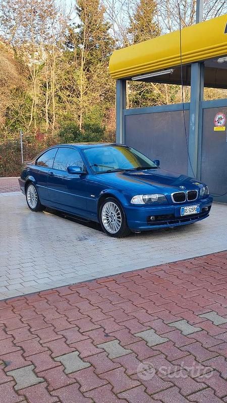 Usata BMW 318 Comfort Edition 118 CV (86 kW) 2001 Blu/azzurro Coupé