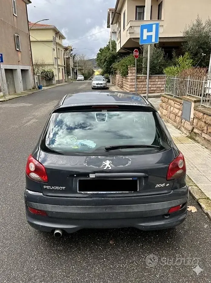 Usata Peugeot 206+ 60 CV (44 kW) 2009 Nero Utilitaria