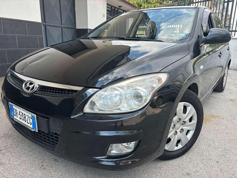 Usata Hyundai i30 90 CV (66 kW) 2008 Nero Berlina