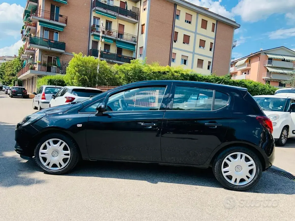 Usata Opel Corsa Cosmo 90 CV (66 kW) 2016 Nero Utilitaria