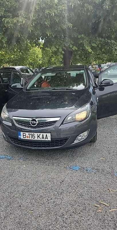 Usata Opel Astra 125 CV (91 kW) 2012 Nero Station wagon