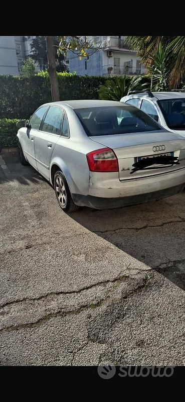 Usata Audi A4 2001 Grigio Berlina