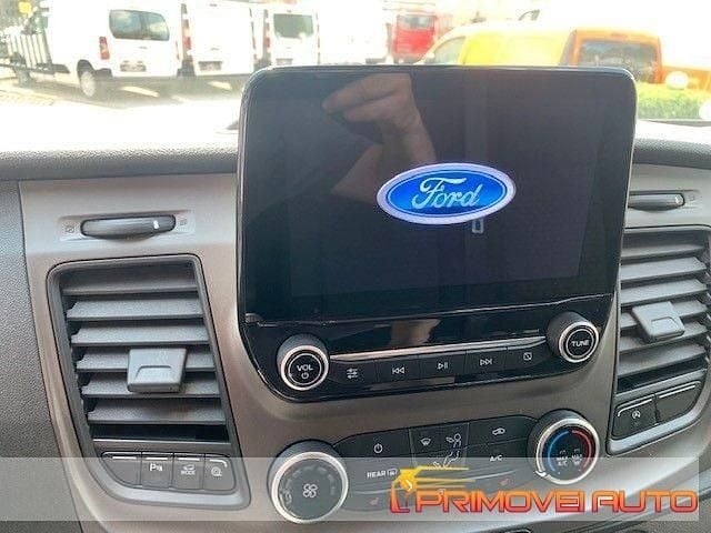 Usata Ford Transit Custom Trend 131 CV (96 kW) 2019 Argento Station wagon