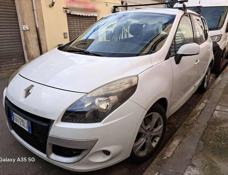 Usata Renault Mégane Business 110 CV (80 kW) 2010 Berlina