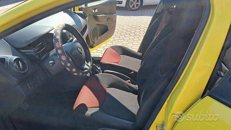 Usata Renault Clio IV 75 CV (55 kW) 2012 Giallo Berlina