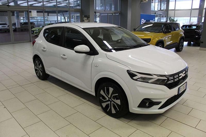 Usata Dacia Sandero Expression 101 CV (74 kW) 2024 Bianco Utilitaria