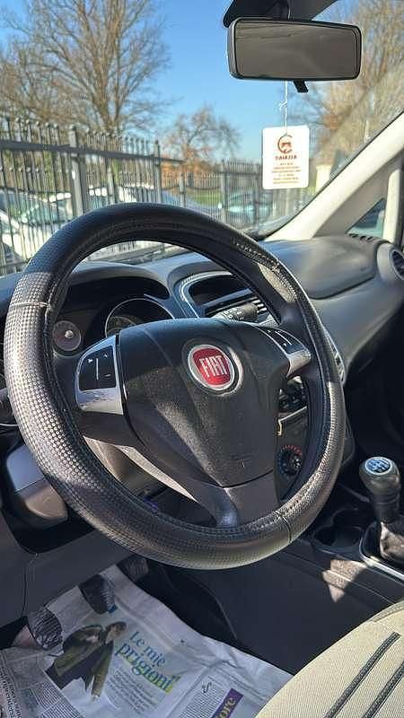 Usata Fiat Punto Evo Emotion 95 CV (69 kW) 2011 Grigio Utilitaria