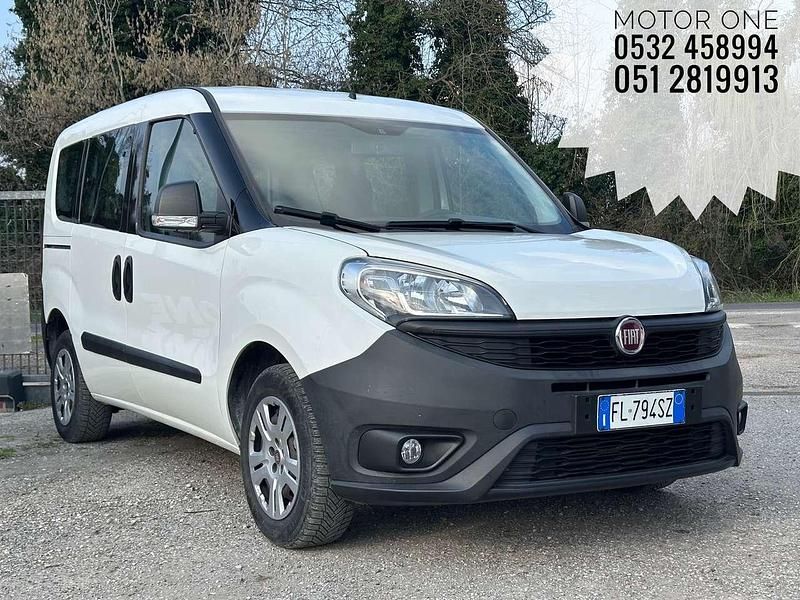 Usata Fiat Doblò 95 CV (69 kW) 2017 Bianco Monovolume