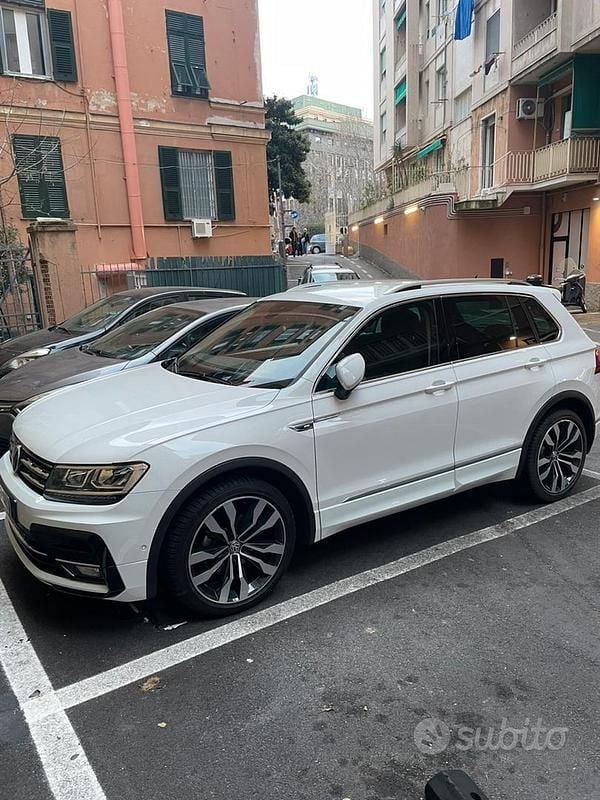 Usata VW Tiguan R-line 131 CV (96 kW) 2020 Bianco SUV