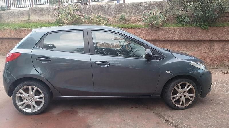 Usata Mazda 3 84 CV (61 kW) 2007 Grigio Berlina