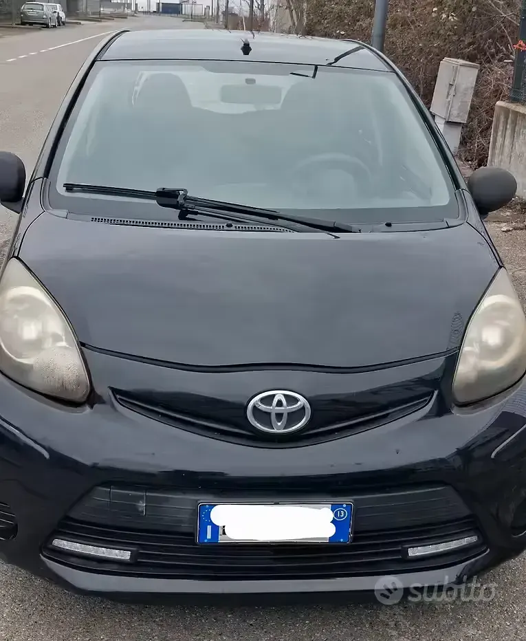 Usata Toyota Aygo Connect Style 68 CV (50 kW) 2013 Utilitaria