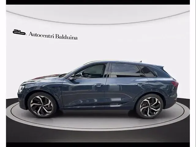 Usata Audi Q8 e-tron S-Line 300 kW (408 CV) 2024 Blu plasma metallizzato SUV