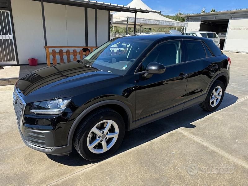 Usata Audi Q2 116 CV (85 kW) 2018 Nero SUV