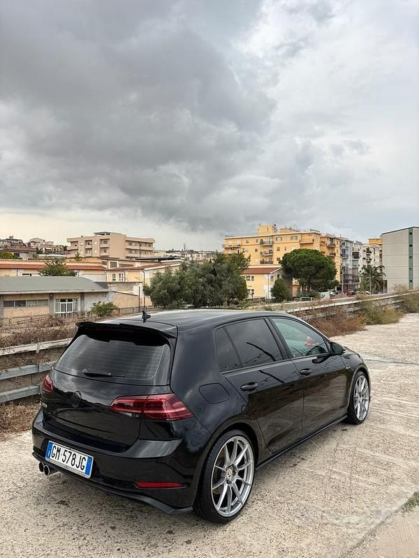 Usata VW Golf VII GTD 184 CV (135 kW) 2018 Nero Utilitaria