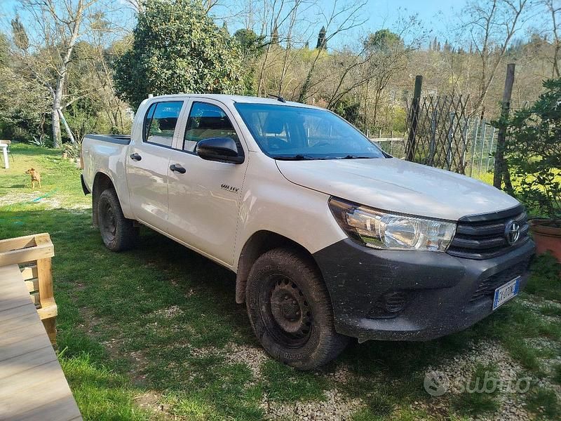 Usata Toyota HiLux 2020 Bianco Pick-up