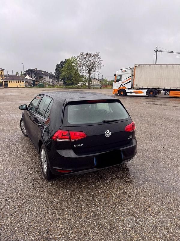 Usata VW Golf VII Trendline 90 CV (66 kW) 2014 Nero Berlina