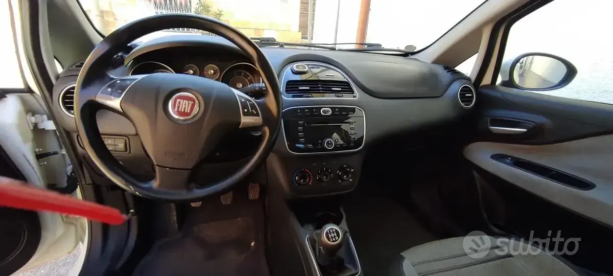 Usata Fiat Punto Evo 75 CV (55 kW) 2010 Bianco Utilitaria