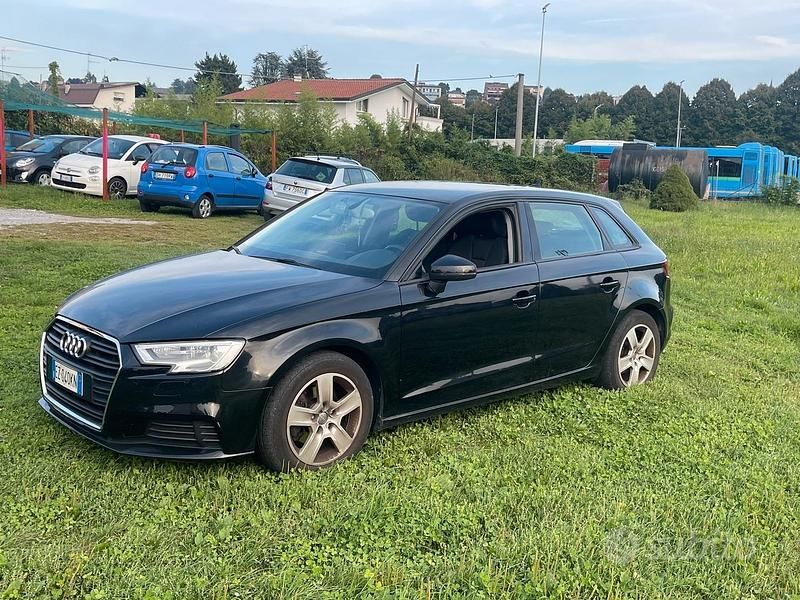 Usata Audi A3 116 CV (85 kW) 2015 Berlina