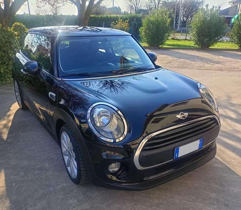 Usata Mini One D 95 CV (69 kW) 2015 Nero Utilitaria