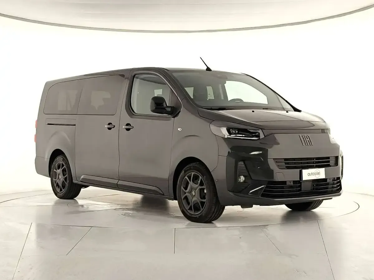 Usata Fiat Ulysse S 131 kW (179 CV) 2025 Grigio scuro Monovolume