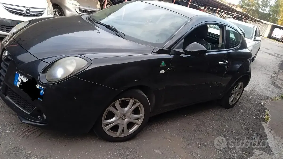 Begagnad Alfa Romeo MiTo 95 HK (69 kW) 2013 Svart Halvkombi