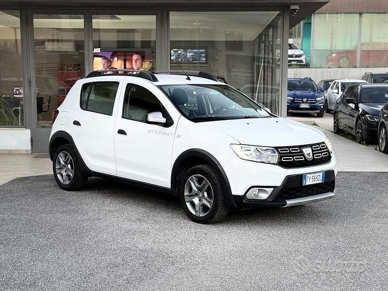 Usata Dacia Sandero Stepway 95 CV (69 kW) 2019 Bianco Berlina