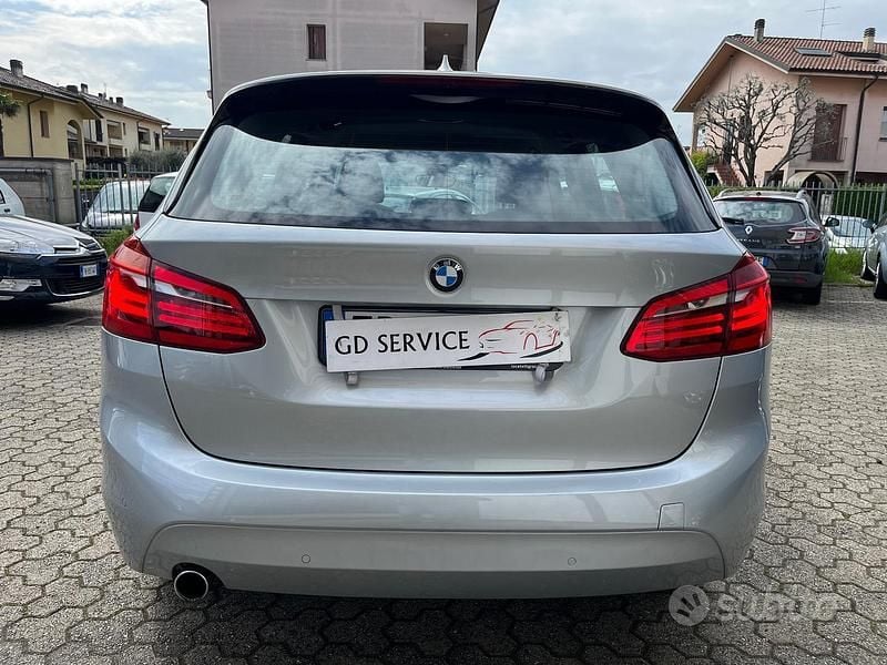 Usata BMW 216 Active Tourer Advantage 116 CV (85 kW) 2015 Argento Monovolume