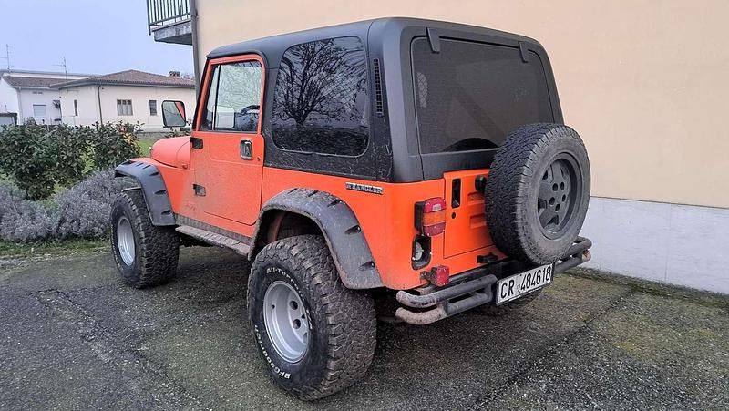 Usata Jeep Wrangler 105 CV (77 kW) 1992 SUV
