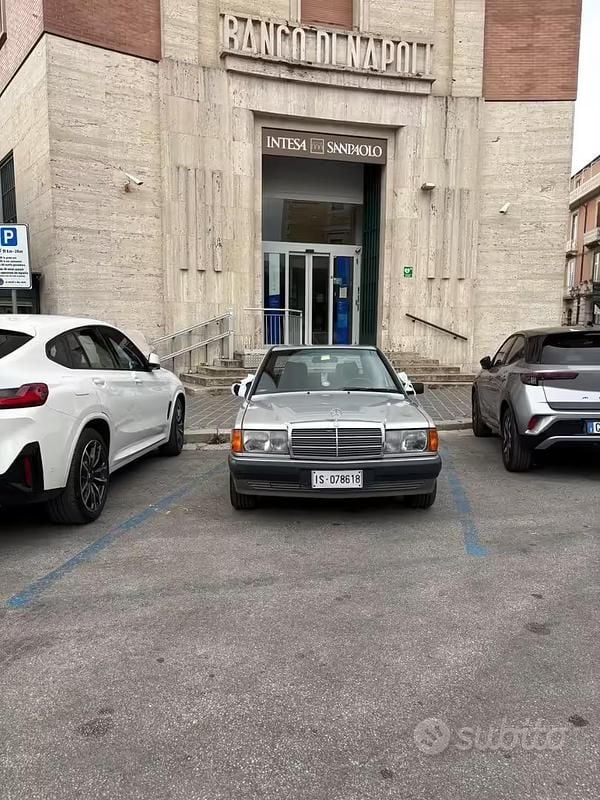 Usata Mercedes 190 105 CV (77 kW) 1992 Grigio Berlina