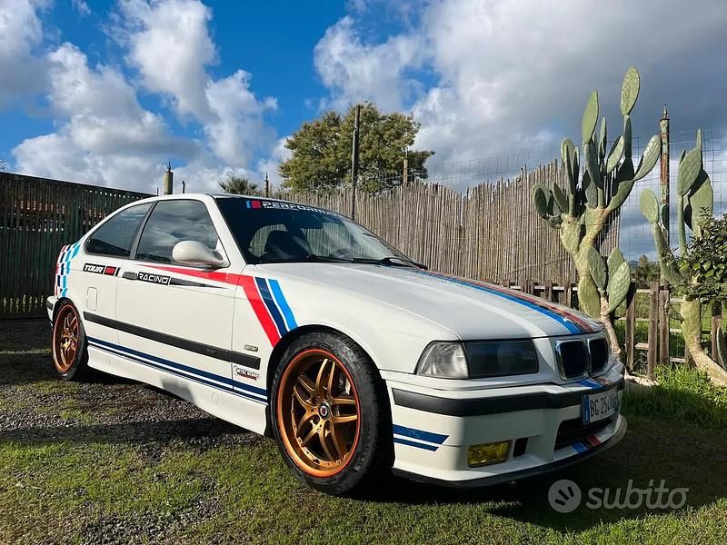 Usata BMW 318 Efficient Dynamics 2000 Bianco Berlina