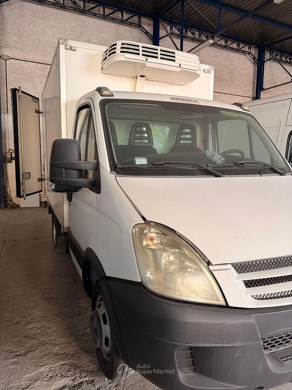 Nuova Iveco Daily 116 CV (85 kW) 2026