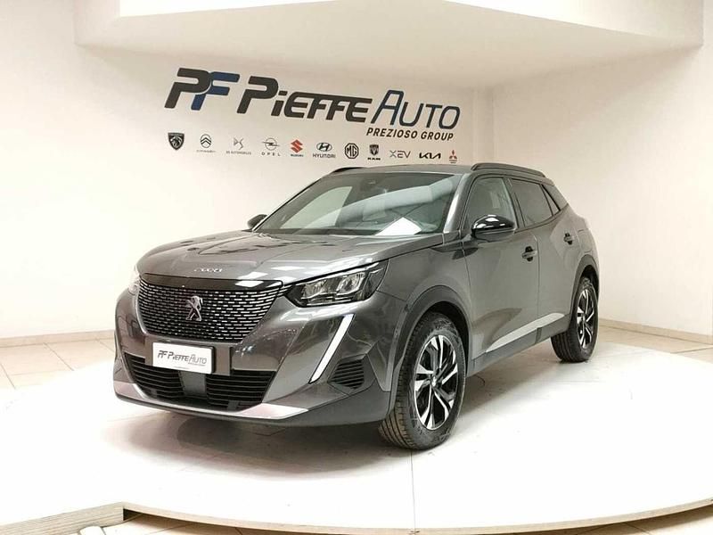 Usata Peugeot 2008 Allure 131 CV (96 kW) 2023 Grigio SUV