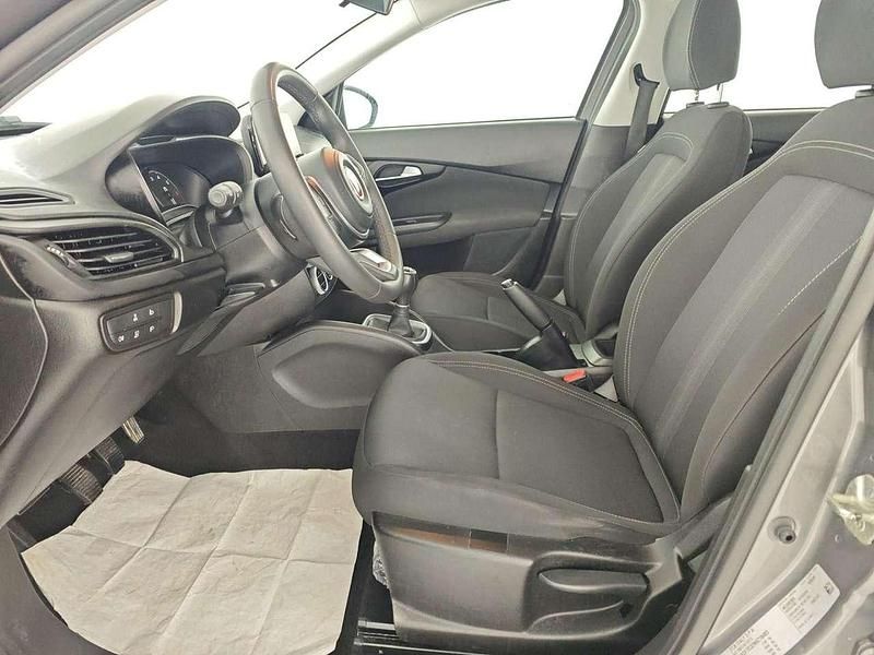 Occasion Fiat Tipo 101 ch (74 kW) 2023 Gris Citadine