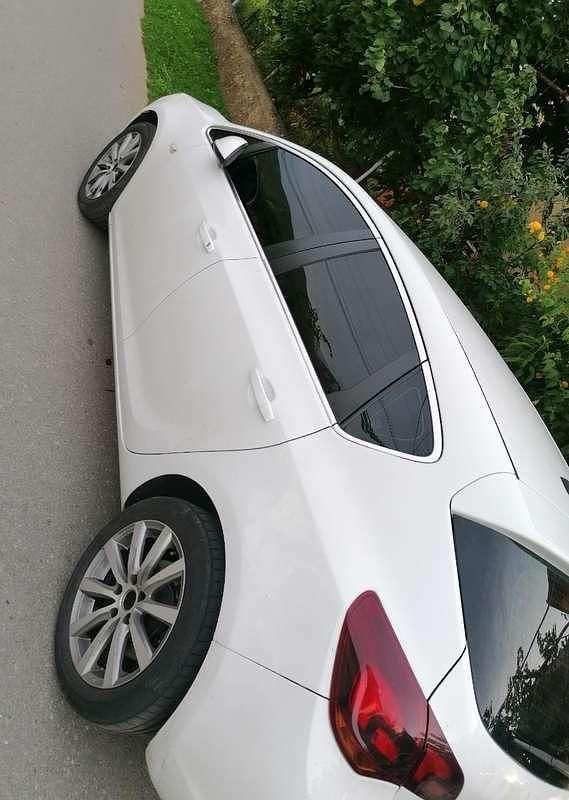 Usata Opel Astra Cosmo 125 CV (91 kW) 2013 Berlina