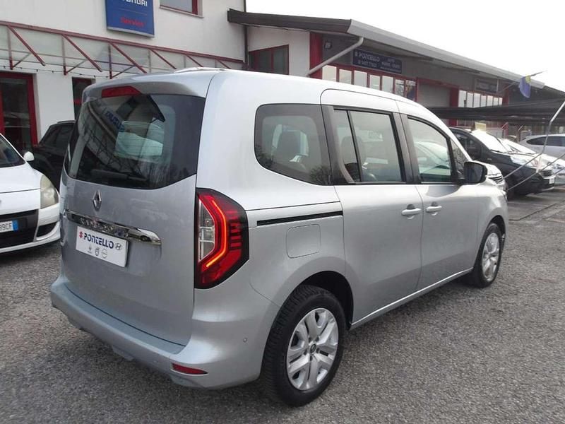 Usata Renault Kangoo 102 CV (75 kW) 2022 Argento Monovolume