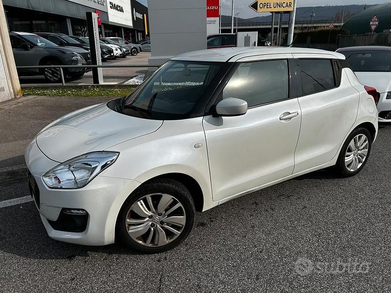 Usata Suzuki Swift Cool 90 CV (66 kW) 2019 Bianco Utilitaria