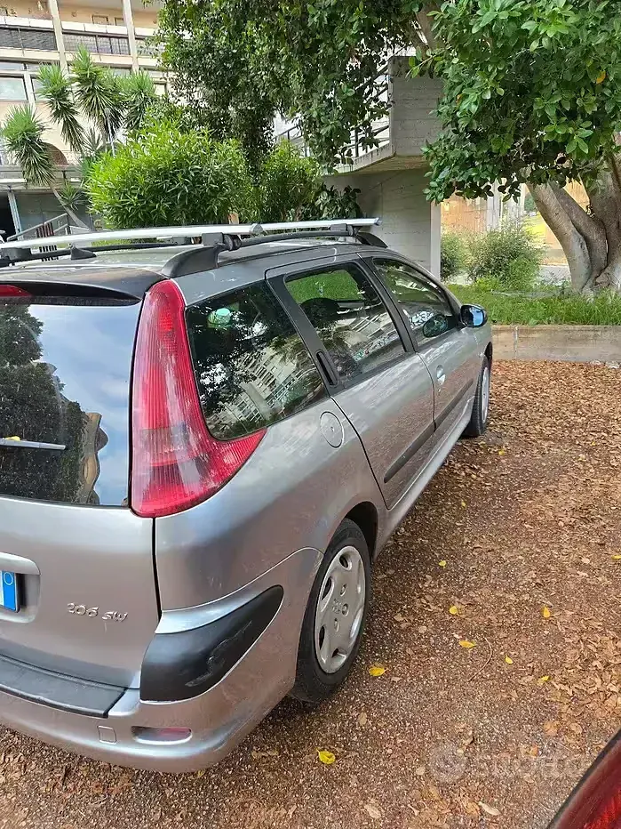 Usata Peugeot 206 68 CV (50 kW) 2003 Grigio Station wagon