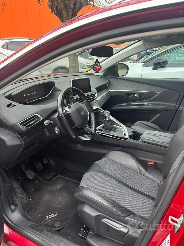 Usata Peugeot 3008 2018 Rosso SUV