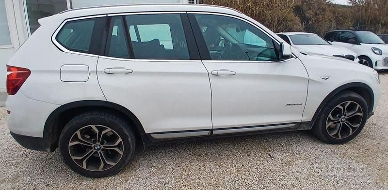 Usata BMW 2000 177 CV (130 kW) 2017 Bianco Berlina