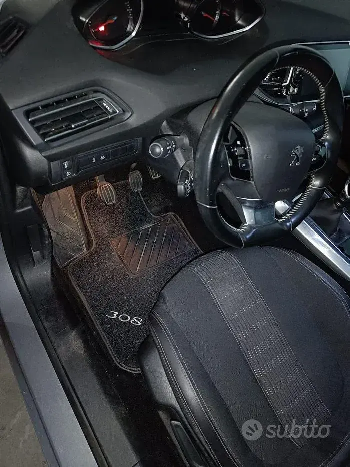Usata Peugeot 308 SW Allure 131 CV (96 kW) 2018 Grigio Station wagon