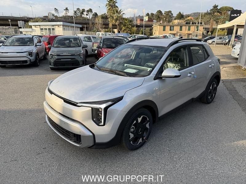 Nuova Kia Stonic Urban 101 CV (74 kW) 2026 Argento SUV