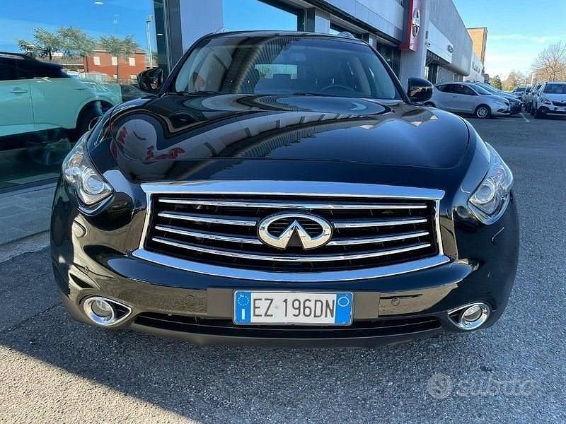 Usata Infiniti QX70 238 CV (175 kW) 2015 Nero SUV