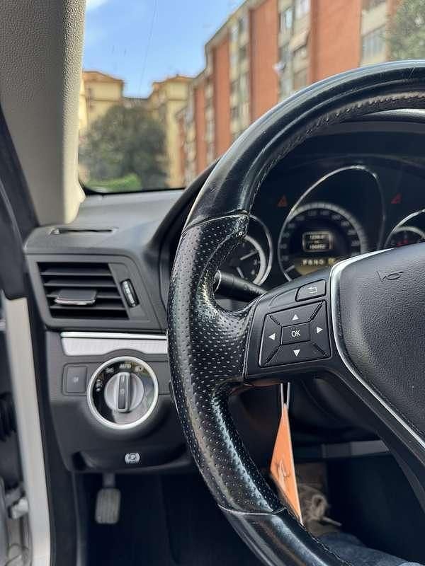 Usata Mercedes E220 Executive 170 CV (125 kW) 2013 Argento Cabrio