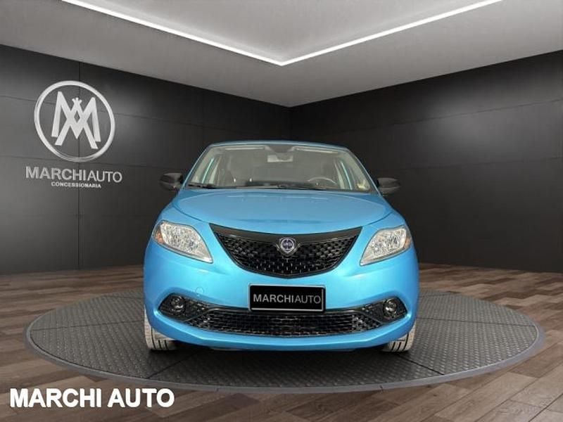 Usata Lancia Ypsilon Gold 69 CV (50 kW) 2020 Blu Utilitaria