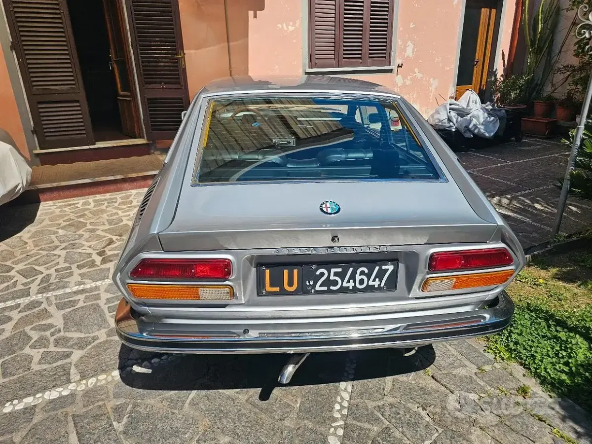 Begagnad Alfa Romeo Alfetta GT/GTV 1970 Grå Sportkupé